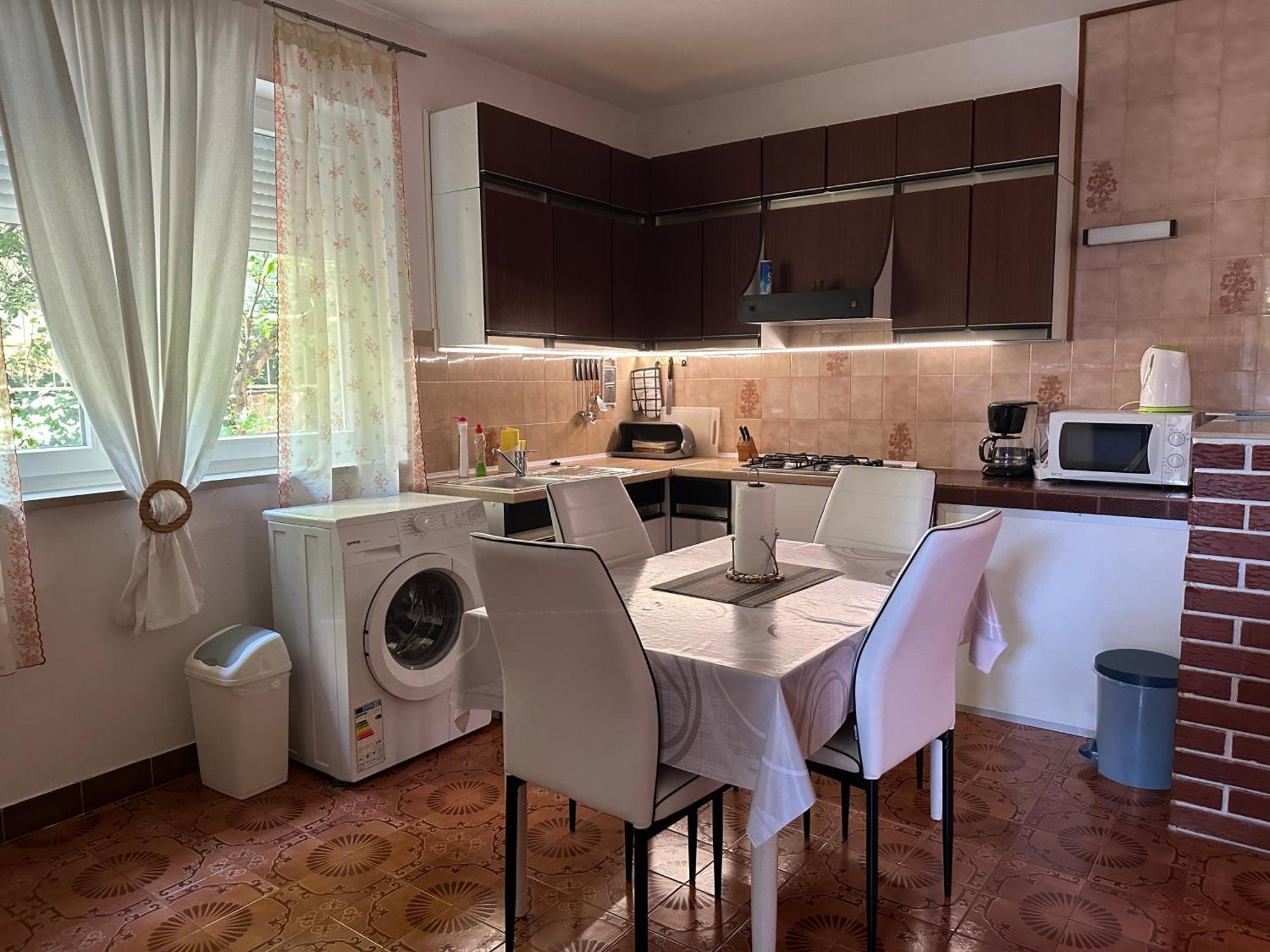 Apartmani Ira 크리크베니카 외부 사진